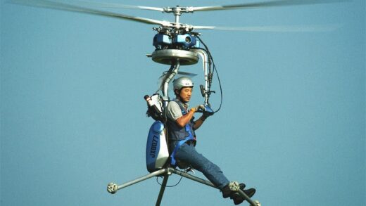 Japonês cria mini-helicóptero para escapar do trânsito