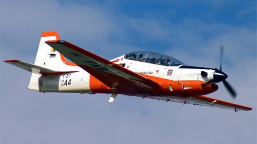 Tucano T-27 completa 30 anos na Força Aérea Brasileira