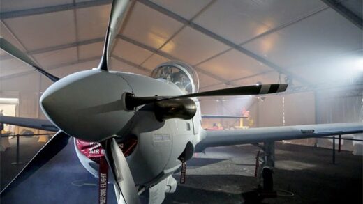 Embraer entrega primeiro A-29 para Força Aérea dos EUA