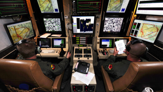 Comandante de drones trabalha mais e ganha menos