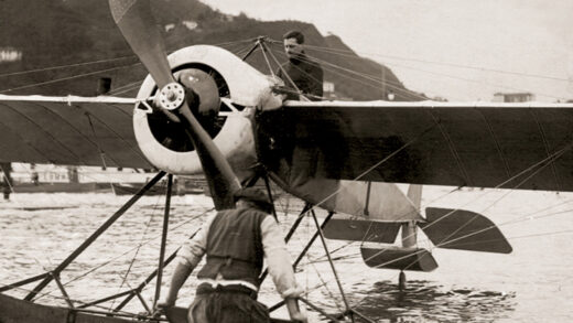 Roland Garros ensinou pilotagem em SP