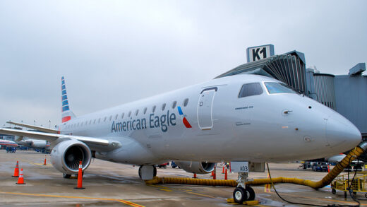 American Airlines recebe o primeiro E175