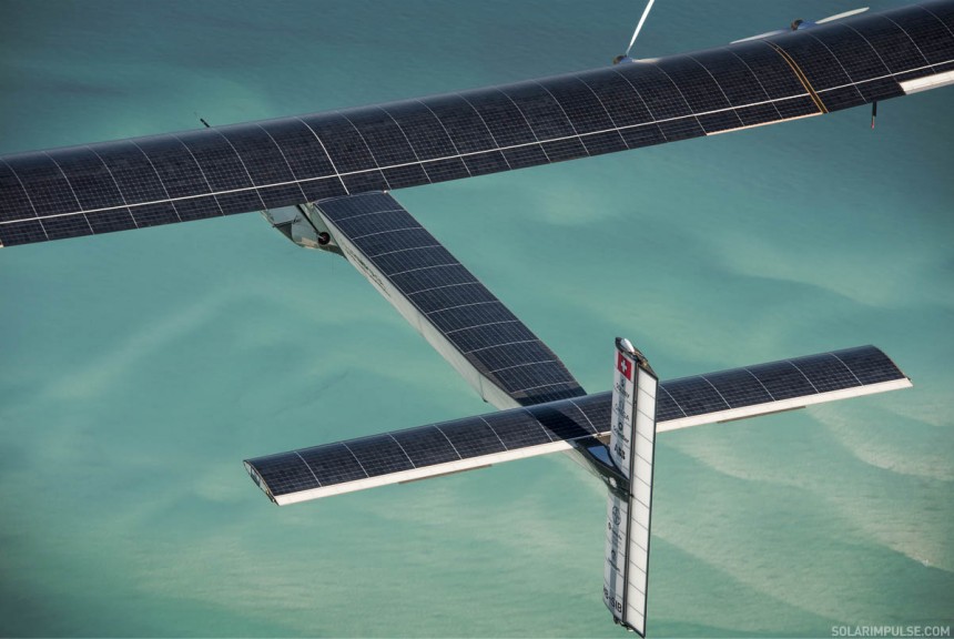 -2015_03_01_Solar_Impulse_2_RTW_Second_Test_Flight_AbuDhabi_Stefatou_-09 (1)