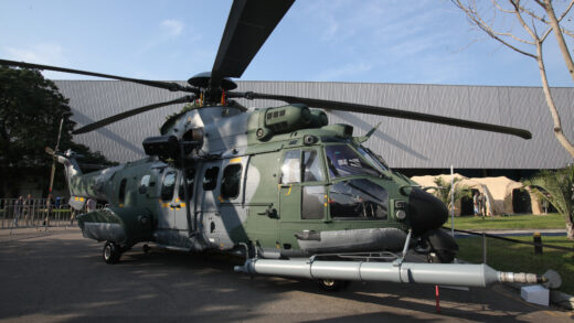 H225M, com sistema REVO, é destaque da LAAD 2015