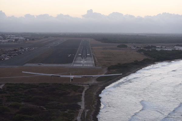 Solar Impulse chegou no Hawaii (3)