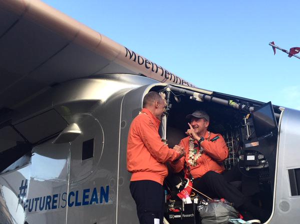 Solar Impulse chegou no Hawaii (5)