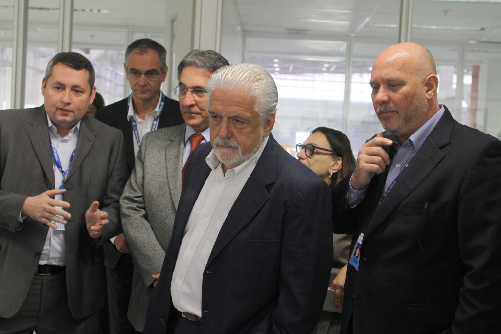Visita MD_centro de engenharia_Helibras Felipe Christ 2