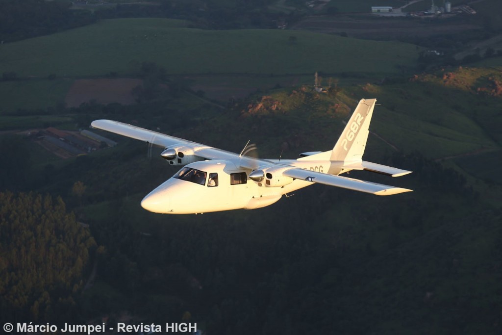 Vulcanair_P68R_Executivo_Voo_Revista High (3)