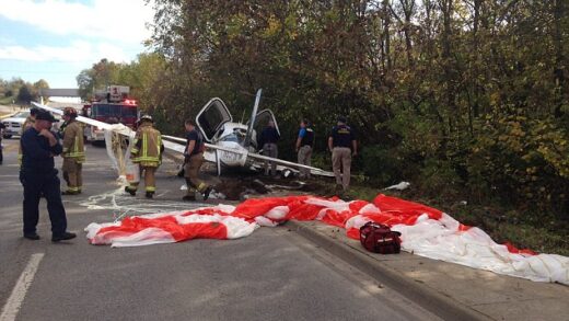 Plane flown by ex-Walmart boss crash lands in Arkansas