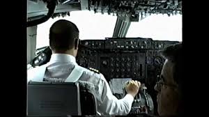 Boeing 747-300 Pousando na Pista 16 em Narita