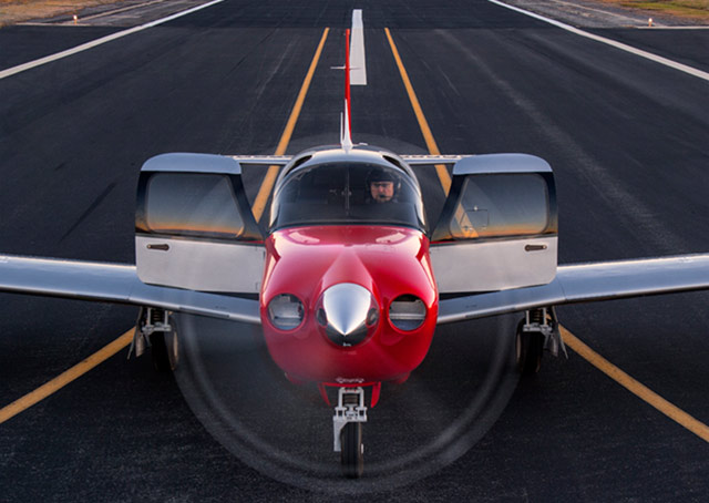 0211_Mooney_AcclaimUltra_runway_r