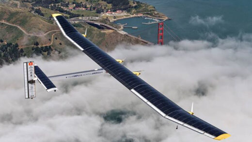 Solar impulse 2 chega na Califórnia na noite do dia 23 de abril