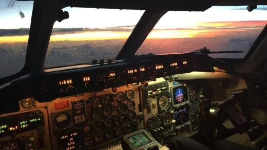 McDonnell Douglas MD-80 landind Miami
