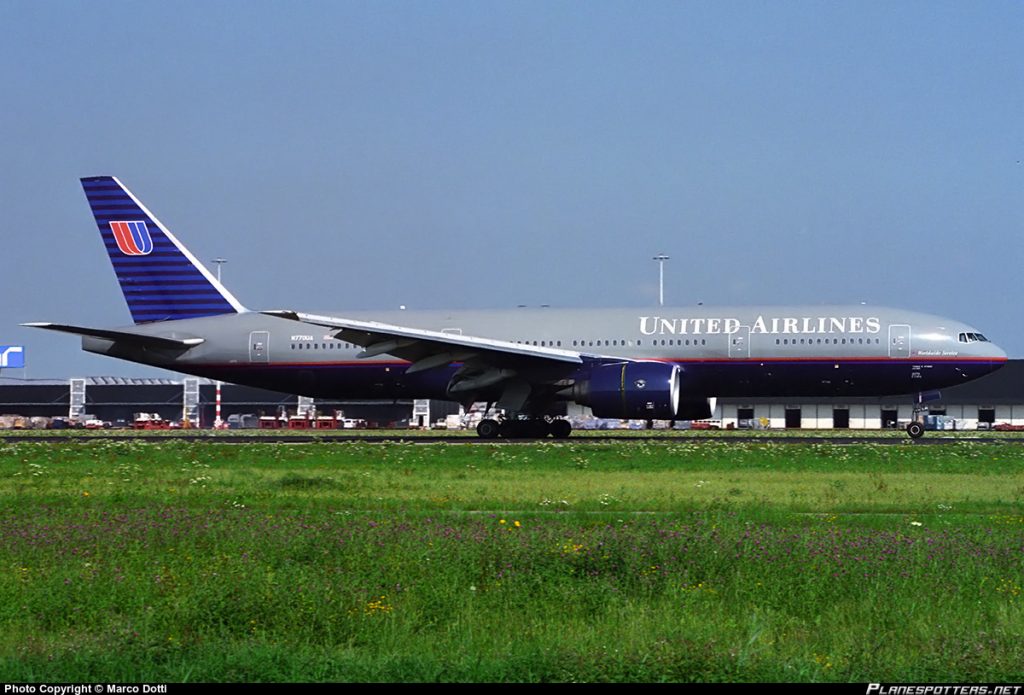 n770ua-united-airlines-boeing-777-222_planespottersnet_671835