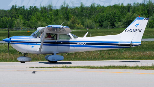 Conheça o Cessna 172 Hawk XP