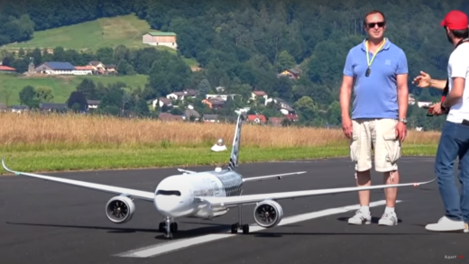 Construindo e voando um Airbus A350XWB RC “Radio Control”
